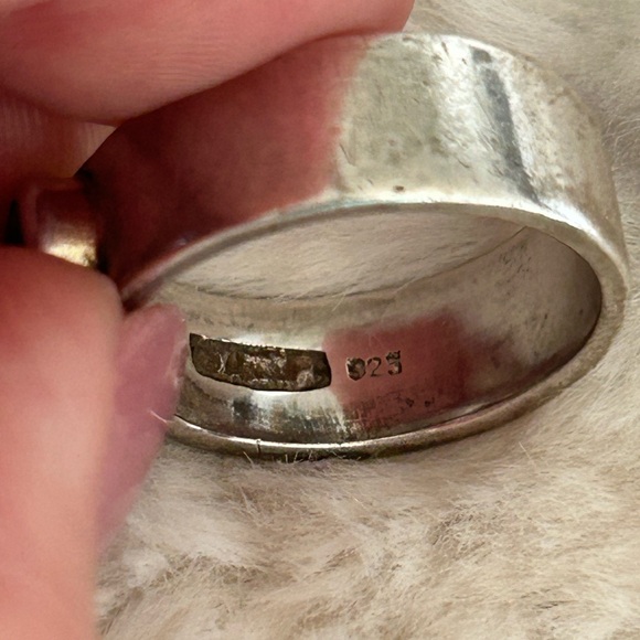 Sterling Silver Aquamarine Dot Gemstone Ring Band Ring Size 8 - Picture 5 of 7